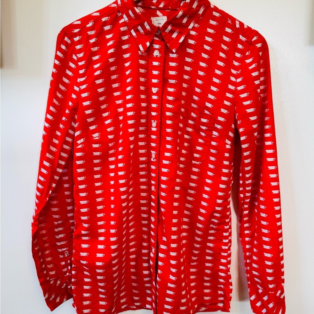 GAP Women’s Vintage Cotton Button Down with Coffee/Teacup Print